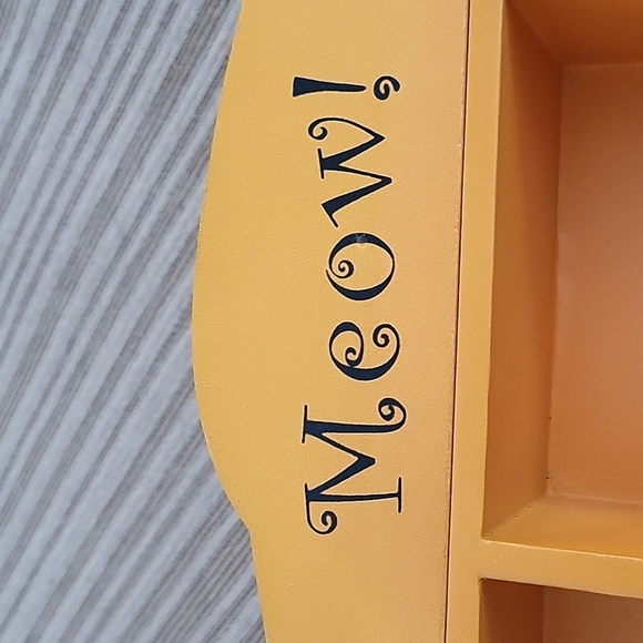 🐈 SHADOW BOX WOODEN FISH SHADOW BOX WITH YOUR CATS PHOTO/MEOW STENCILED - Picture 2 of 10